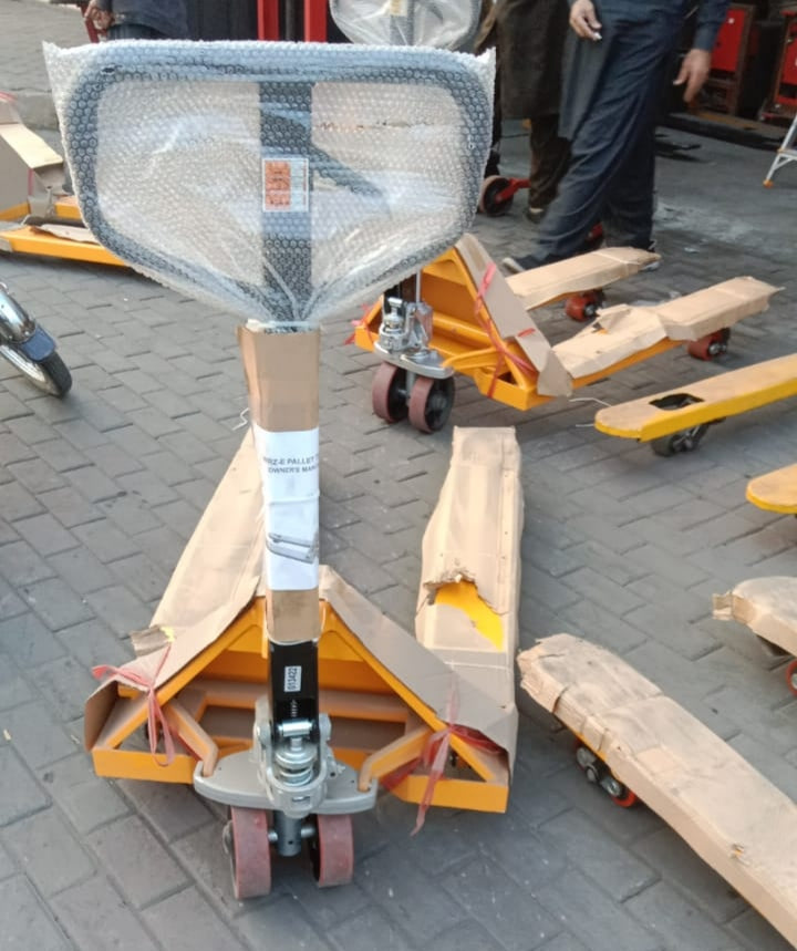 Hand Pallet Truck 3000 KG