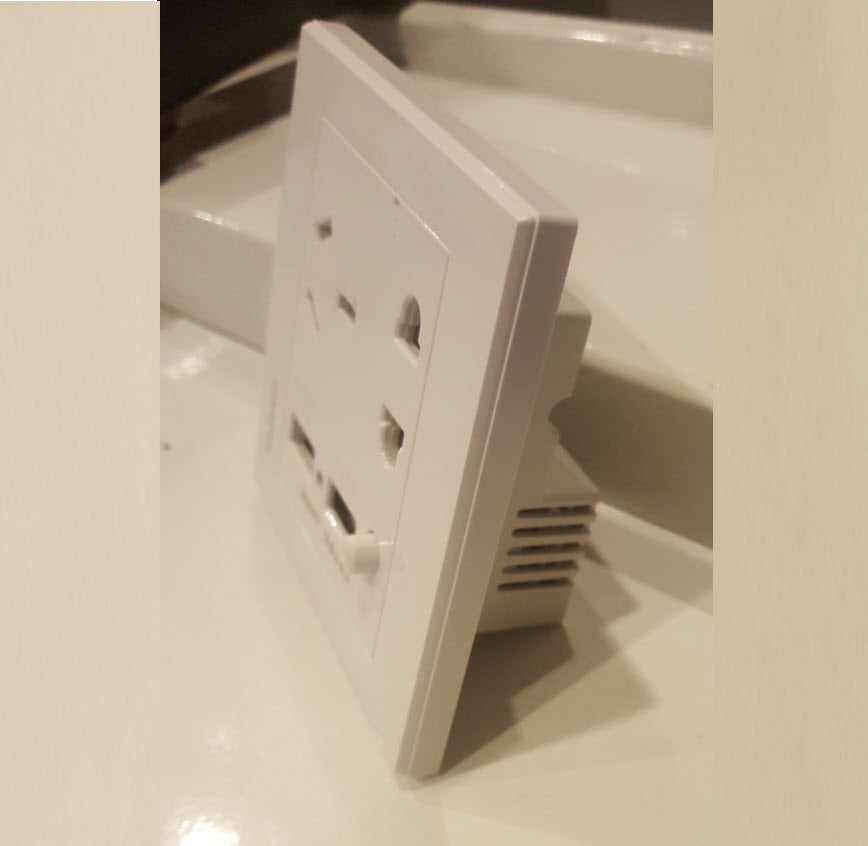 WIFI Wall Socket 1080p